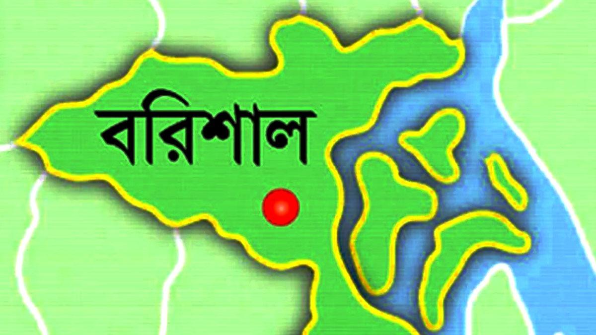 বরিশালে কর্মবিরতিতে পরিচ্ছন্নকর্মীরা,  ভোগান্তিতে  নগরবাসী
