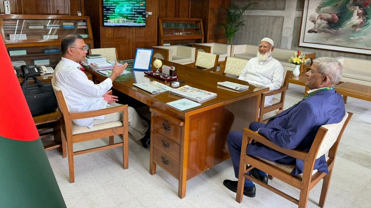 প্রধানমন্ত্রীর সঙ্গে বিরোধীদলীয় নেতার সাক্ষাৎ