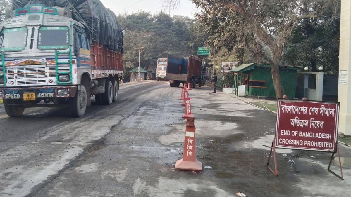 বুধবার থেকে সোনামসজিদ বন্দরে ১০ দিন আমদানি-রপ্তানি বন্ধ