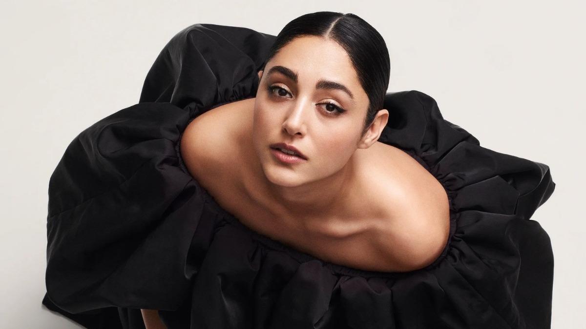 খামেনির প্রতি কেন এত ক্ষোভ ইরানি নায়িকার?