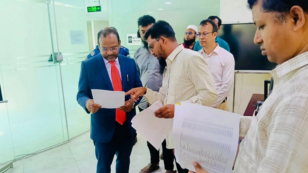 নাটোরে হাইটেক পার্ক পরিদর্শনে ভারতীয় সহকারী হাইকমিশনার