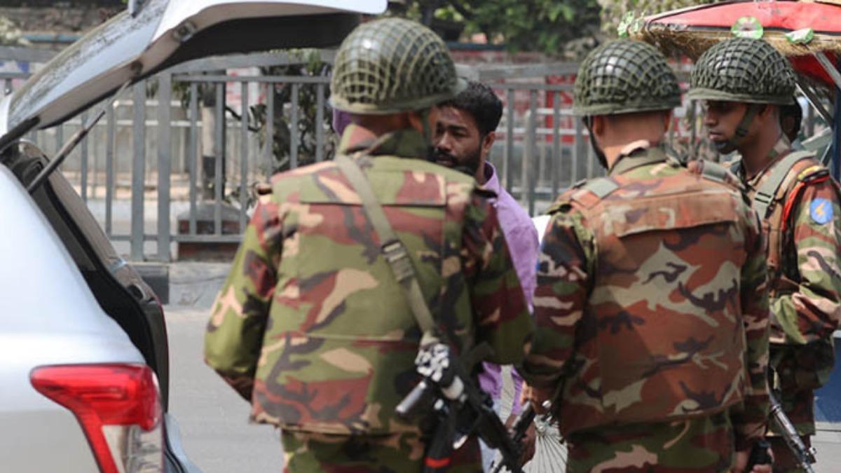তেলের প্রধান ডিপোগুলোতে সেনা মোতায়েনের নির্দেশ
