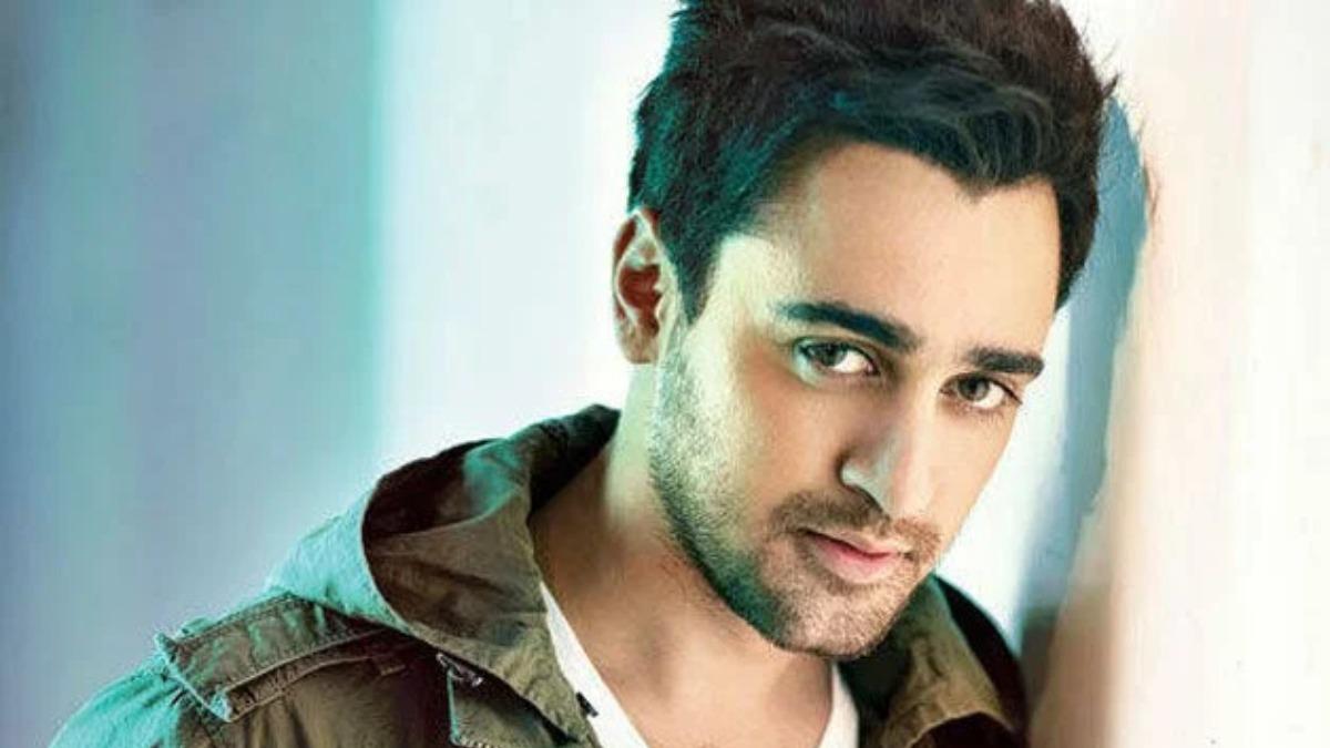 অস্বস্তিকর প্রশ্নে মেজাজ হারাননি ইমরান খান