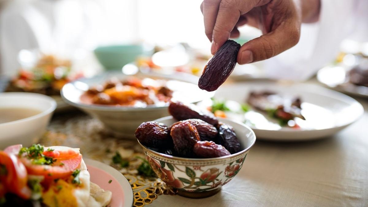 ভাজাপোড়া কম পুষ্টিকর ইফতার