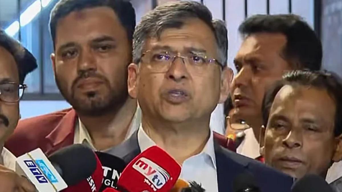 রাষ্ট্রপতির ভাষণে বিরোধী দলের আচরণ ‘স্ববিরোধী’ : স্বরাষ্ট্রমন্ত্রী