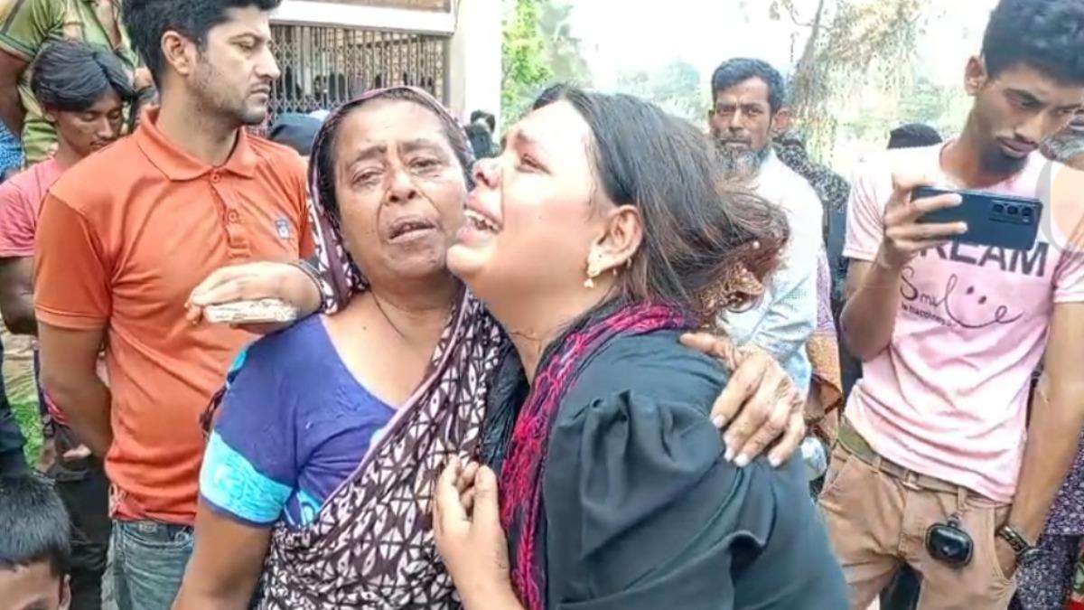 আধিপত্য বিস্তারের জেরে যুবককে কুপিয়ে হত্যা