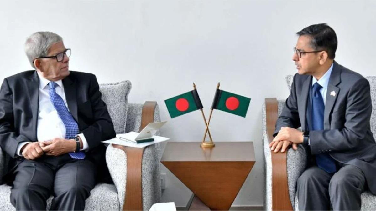 বাংলাদেশের নতুন সরকারের সঙ্গে ঘনিষ্ঠভাবে কাজ করতে চায় ভারত