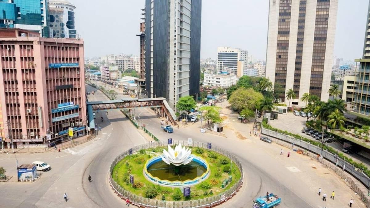 ফাঁকা ঢাকায় দূষণ কমেনি, আজও ‘অস্বাস্থ্যকর’ বাতাস
