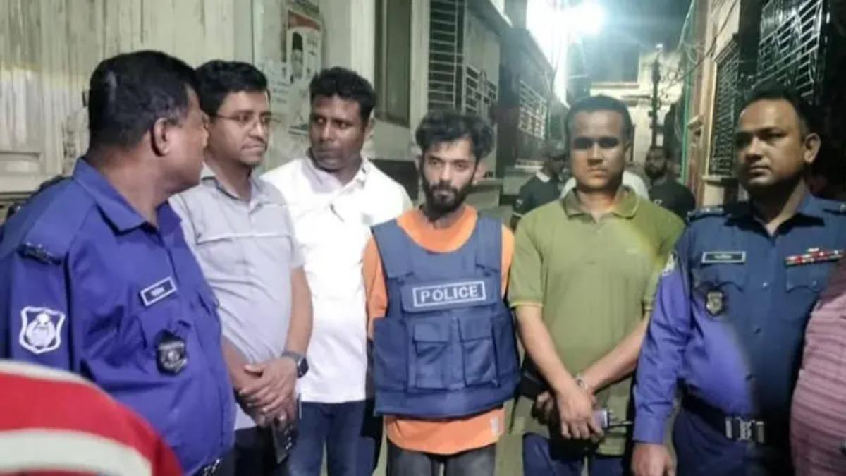পুলিশের ছিনতাই হওয়া অস্ত্র উদ্ধার, আটক আরও ২