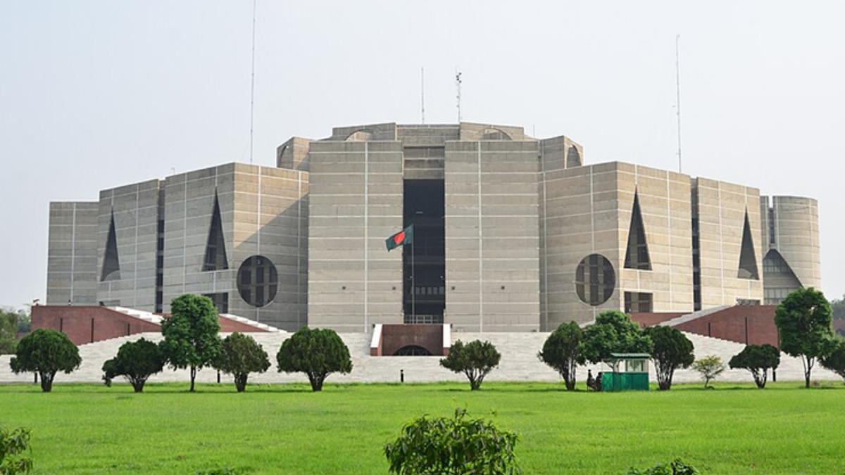 নতুন সংসদের প্রথম দিনে যা হয়, এবার যা হবে
