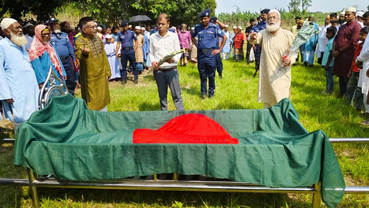 স্বাধীনতার মাসে না ফেরার দেশে বীর মুক্তিযোদ্ধা আকবর আলী