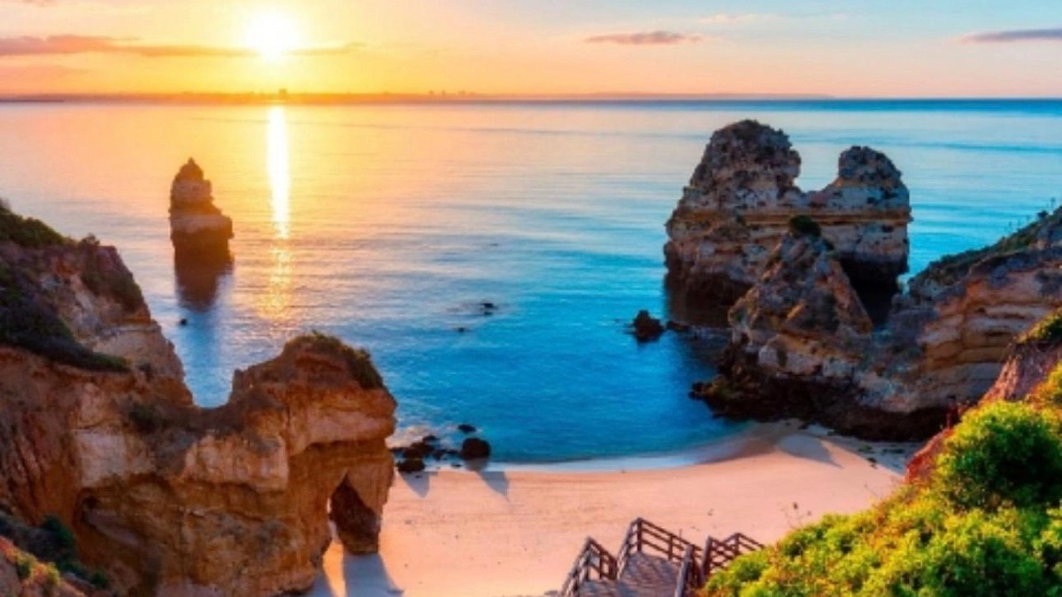 শীতের জড়তা কাটিয়ে সর্বোচ্চ তাপমাত্রায় ফিরছে পর্তুগাল