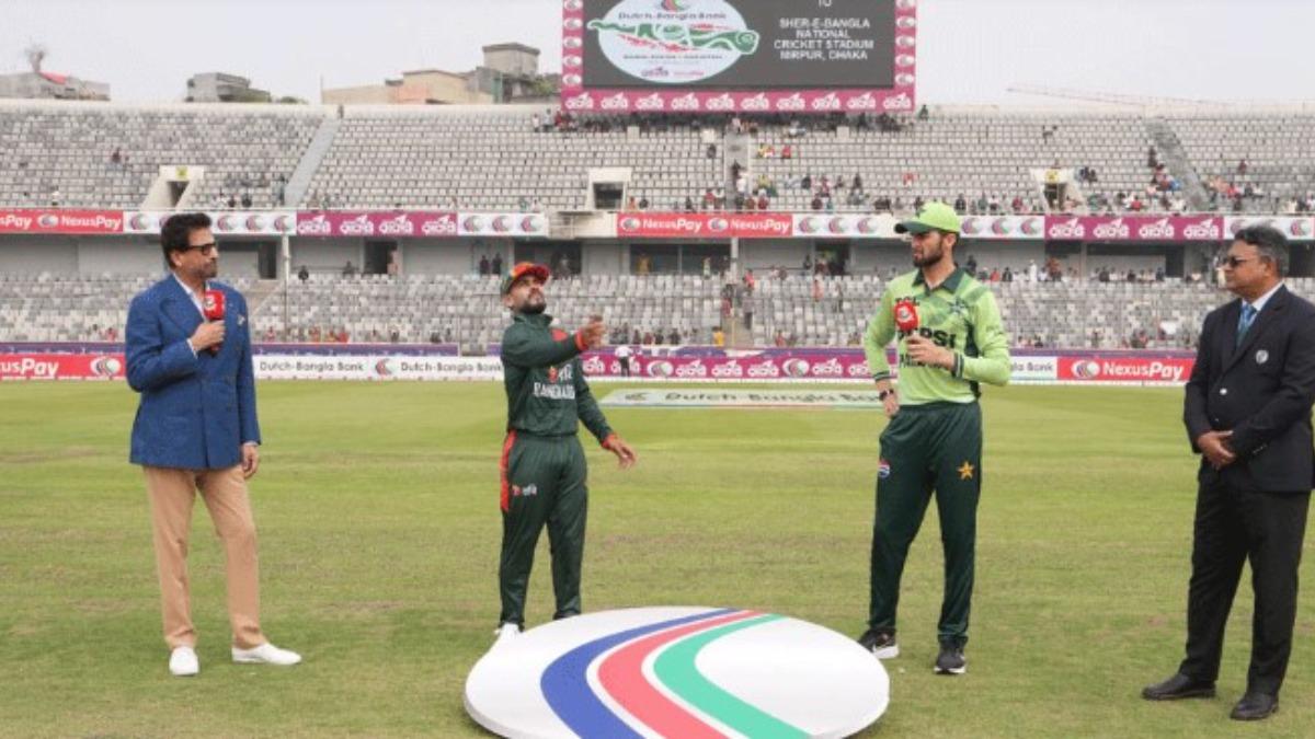 ‘ফাইনালে’ তানজিদ-সাইফের সাবধানী শুরু