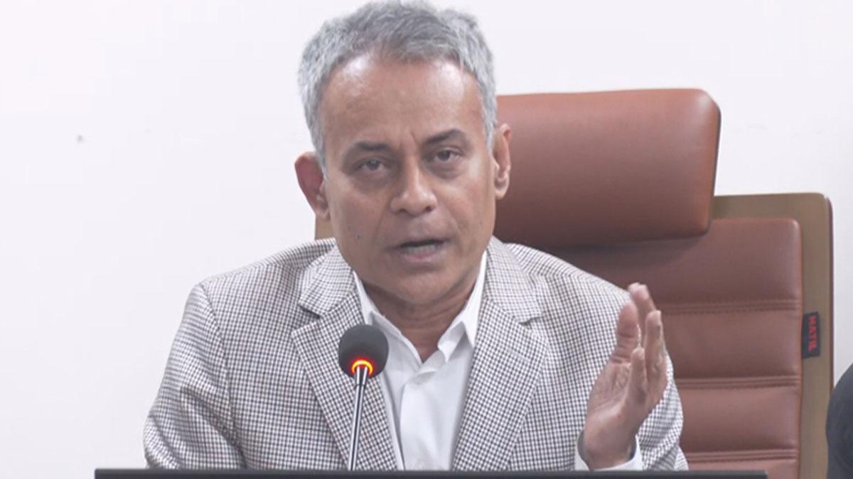 ঈদযাত্রায় বাড়তি ভাড়া নিলে রুট পারমিট বাতিল
