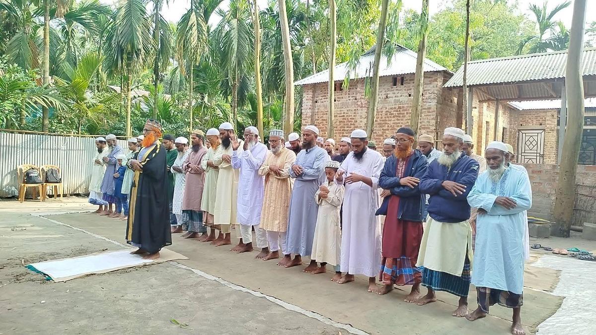 সৌদির সঙ্গে মিল রেখে কুড়িগ্রামের ৭ গ্রামে ঈদ উদযাপন