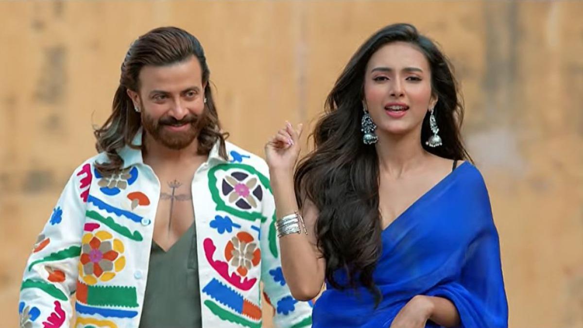 মুক্তি পেল শাকিব খানের ‘প্রিন্স’ সিনেমার গান ‘পরী’