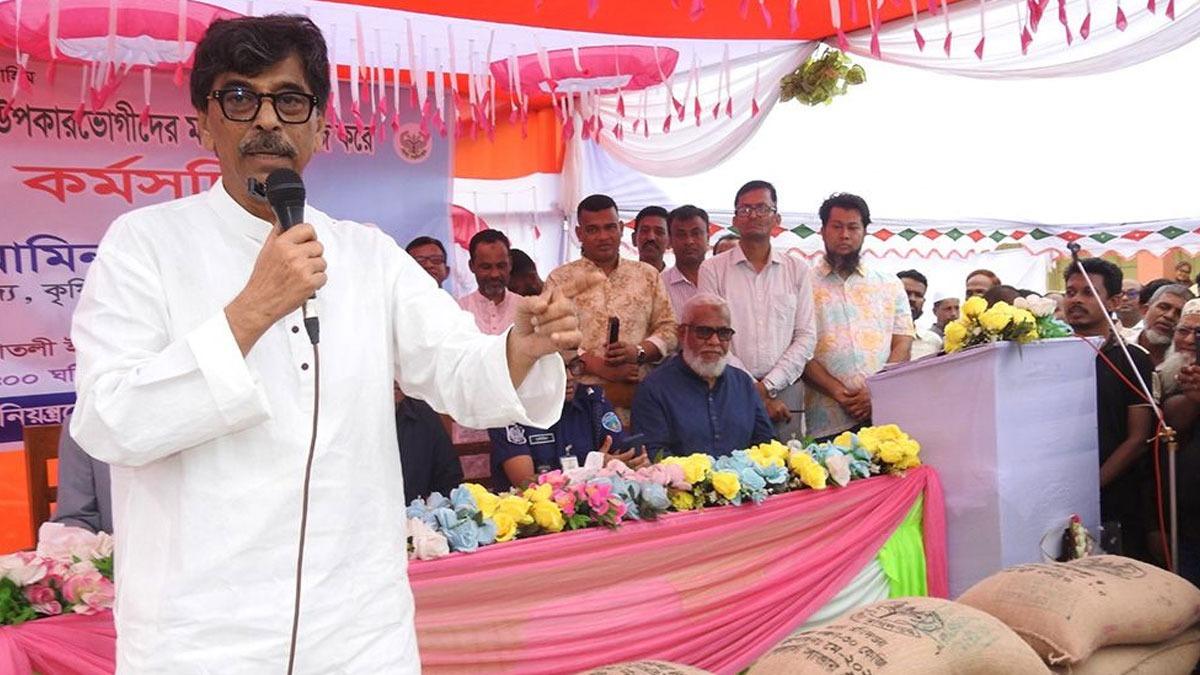 দেশে পর্যাপ্ত খাদ্য মজুদ রয়েছে: কৃষিমন্ত্রী