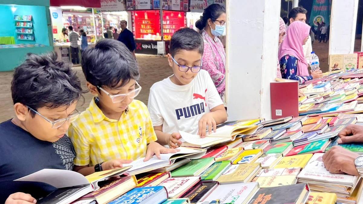 বইমেলার ১২তম দিনে নতুন বই জমা পড়েছে ১৬৩টি