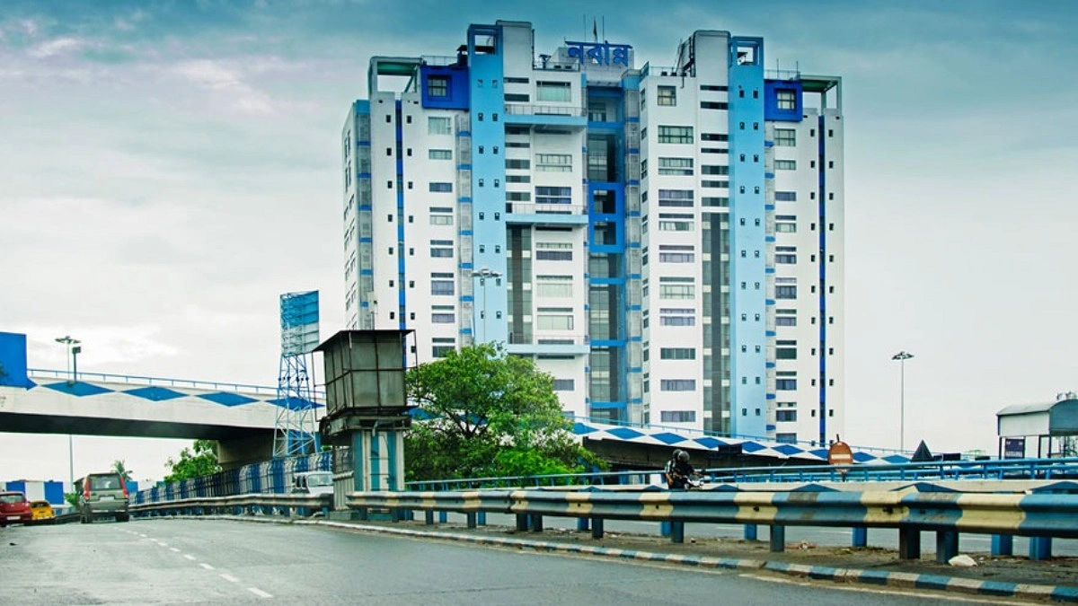 ‘নীল কুঠি’তে কোন ফুল?
