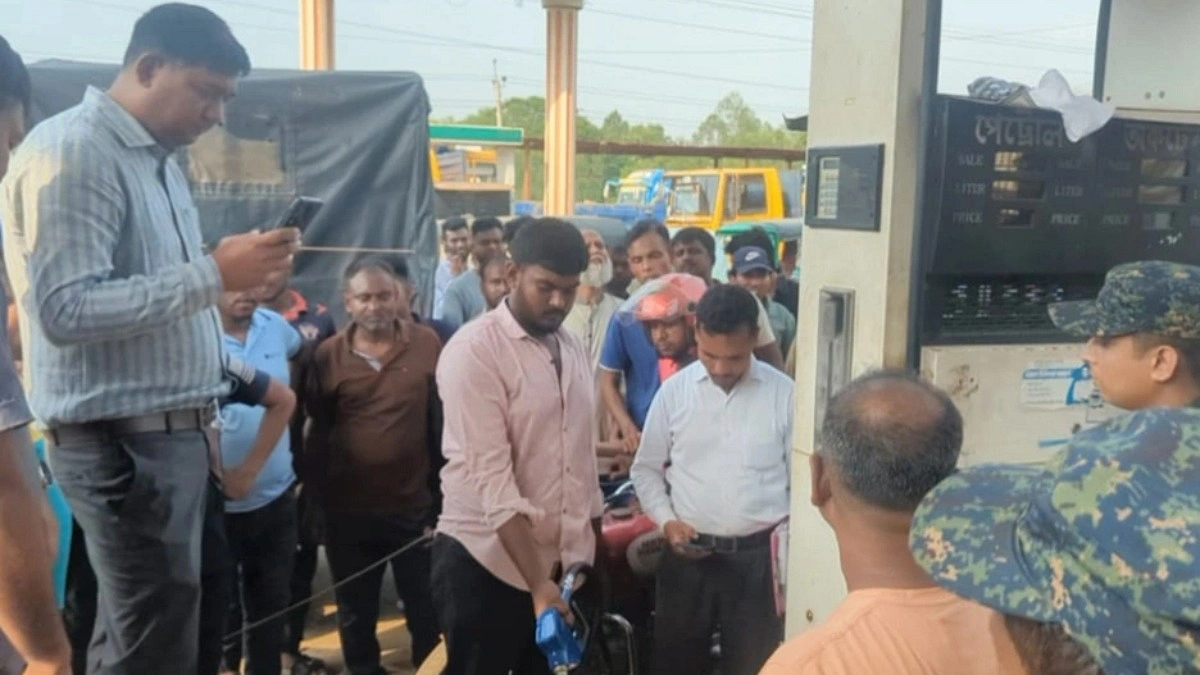মানিকগঞ্জে ৫ লিটার  পেট্রোলে ২১০ মিলি কম