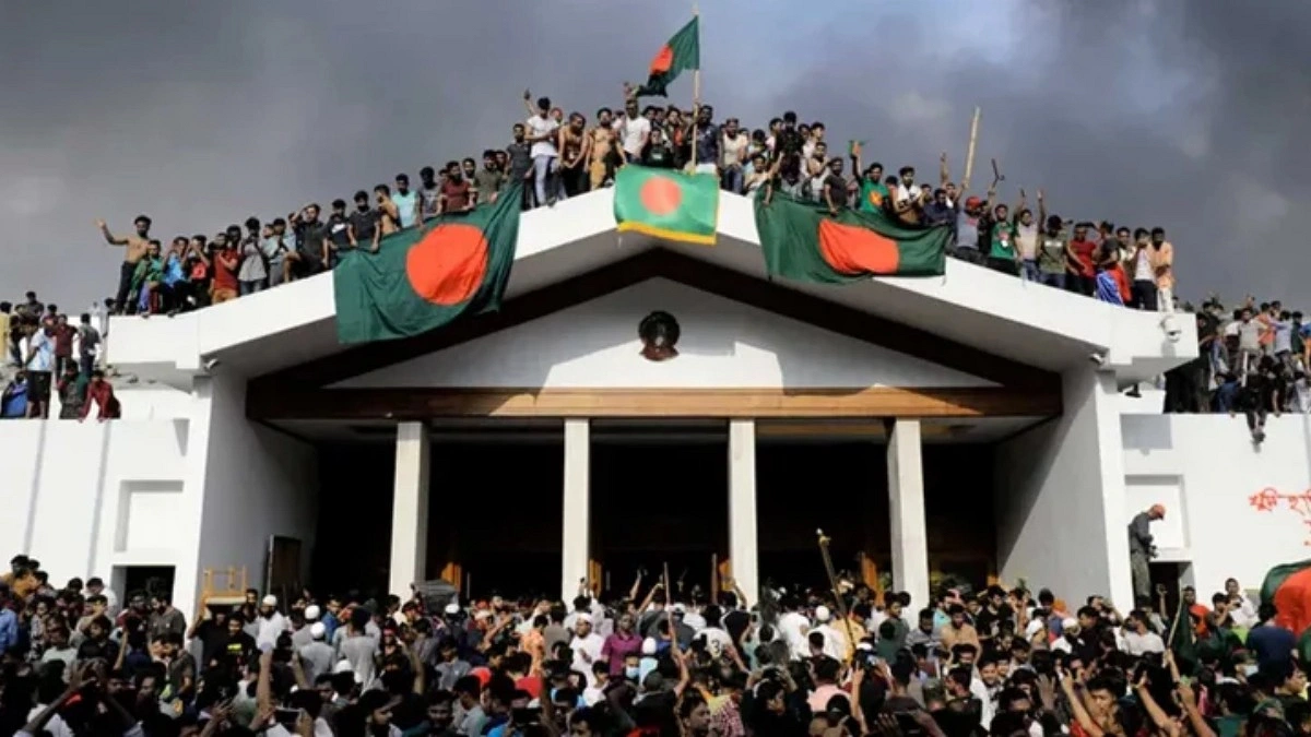 জুলাই যোদ্ধাদের দায়মুক্তি দিয়ে অধ্যাদেশ পাস