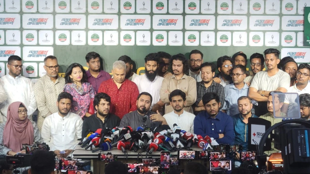 এনসিপিতে নাম লেখালেন ৪৭ নেতা, নাহিদ বলছেন ‘লক্ষ্য অভিন্ন’
