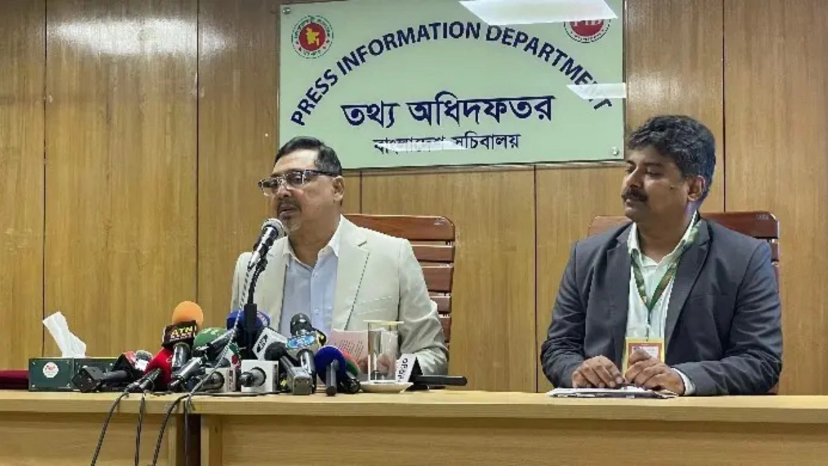 ফিরল জাতীয় বিপ্লব ও সংহতি দিবস, থাকবে সরকারি ছুটি