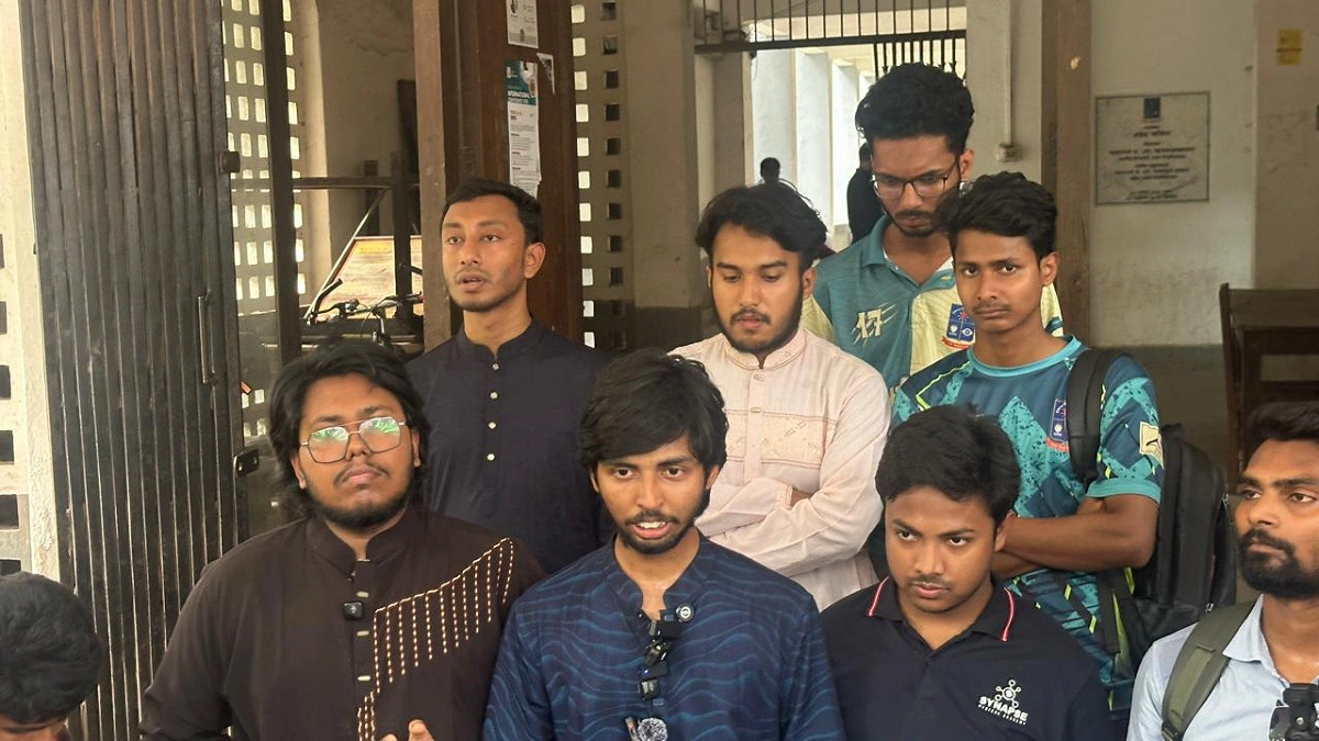 মুসাদ্দিককে হেনস্তার অভিযোগ