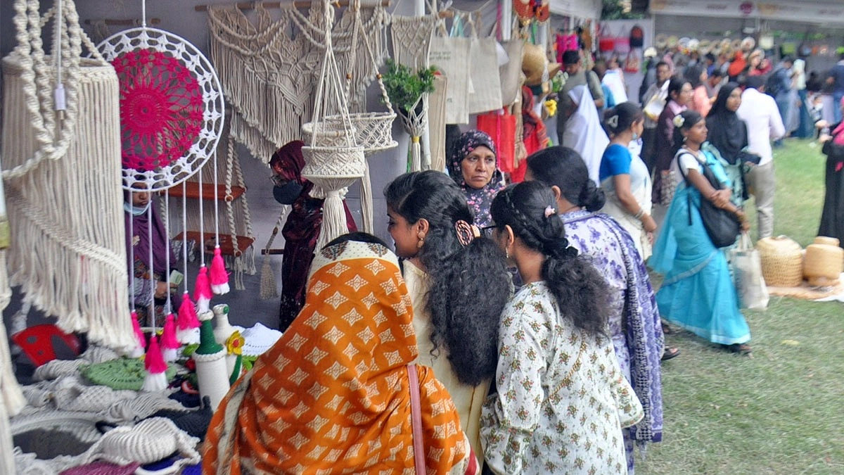 দিনব্যাপী ভিড় ছিল মেলায়