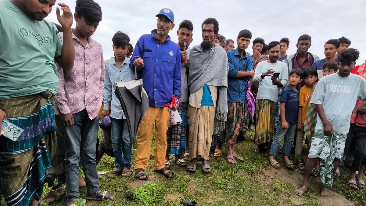 বিলে পড়ে ছিল যুবকের গলাকাটা মরদেহ