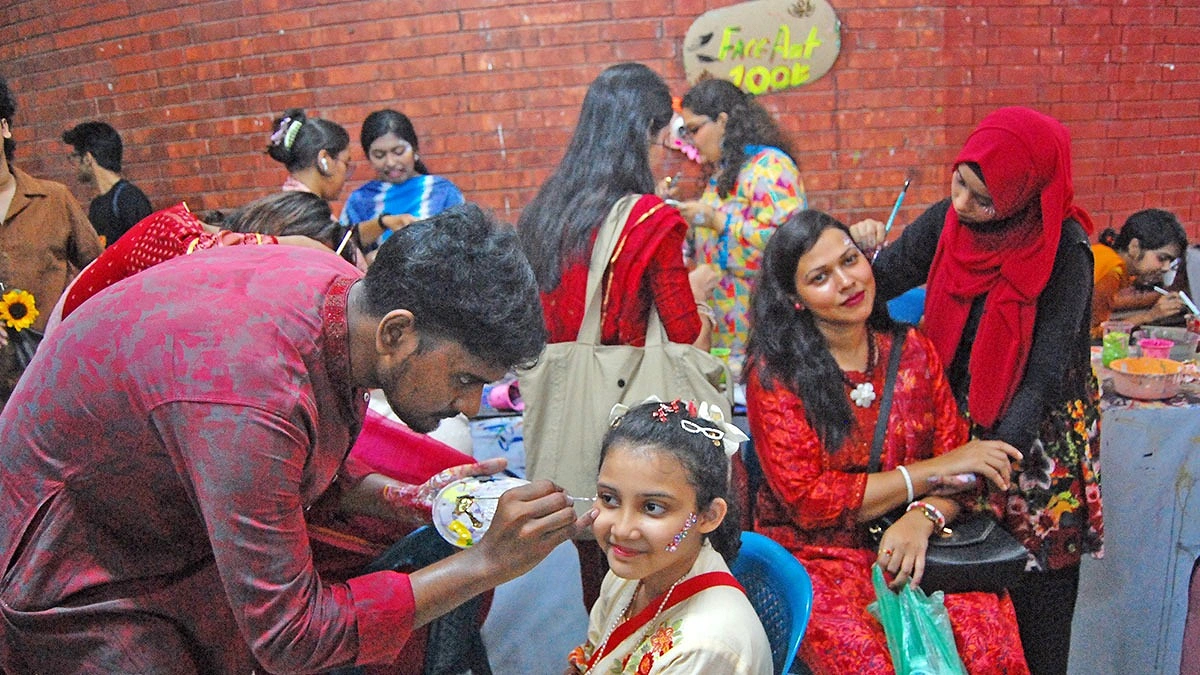 চারুকলায় বৈশাখের শেষ সময়ের প্রস্তুতি