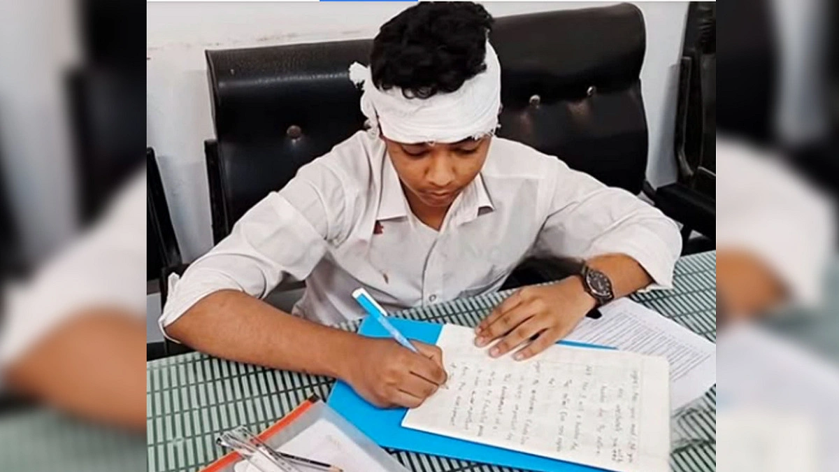 পরীক্ষার সময় ফ্যান খুলে পড়ল মাথায়!