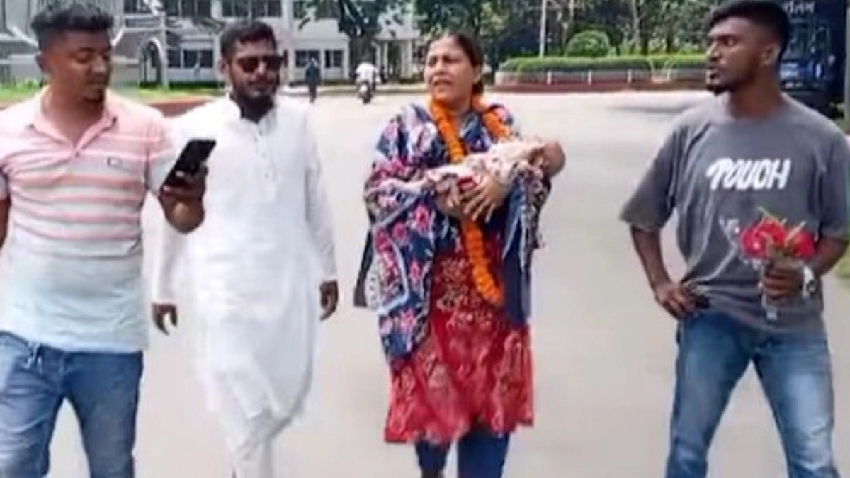 মুক্তি পেলেন দেড় মাসের বাচ্চার মা সেই যুব মহিলা লীগ নেত্রী
