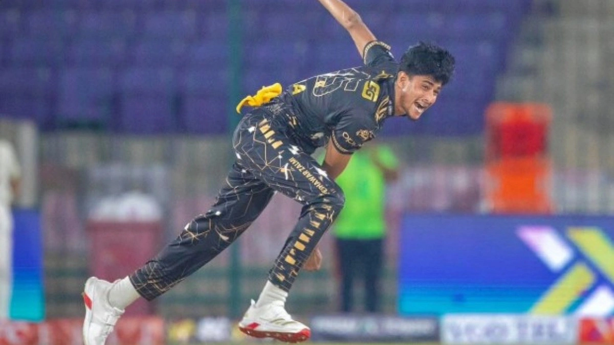 কিপটে বোলিংয়ের অনন্য নজির রানার