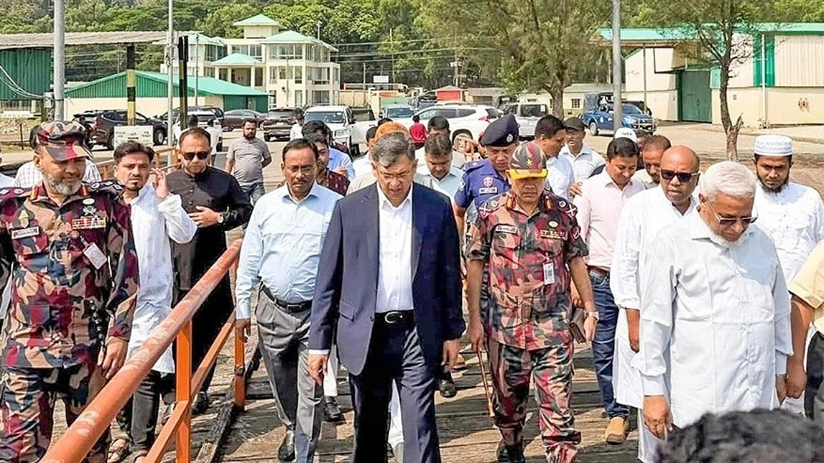 টেকনাফ স্থলবন্দর ফের চালুর আশ্বাস স্বরাষ্ট্রমন্ত্রীর