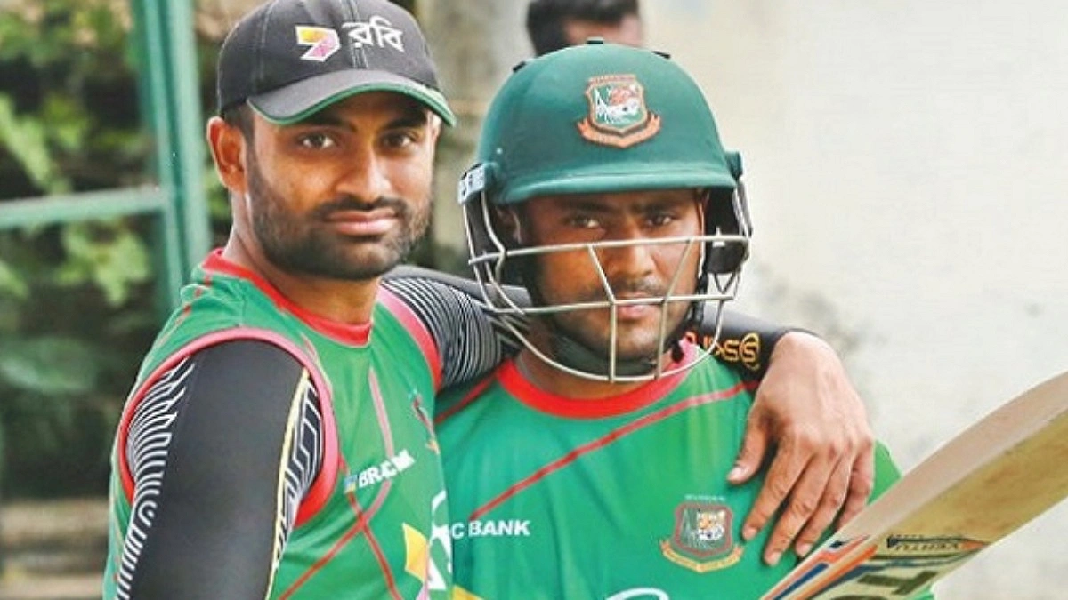 ‘দোস্ত, চাটুকার থেকে সাবধানে থাকিস’