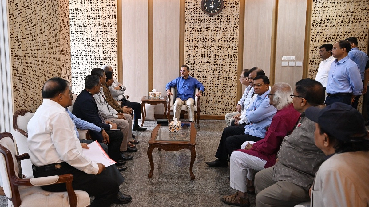 প্রধানমন্ত্রীর সঙ্গে হিন্দু নেতাদের সাক্ষাৎ