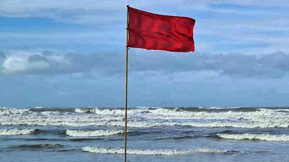 চার সমুদ্রবন্দরে ৩ নম্বর সতর্কসংকেত