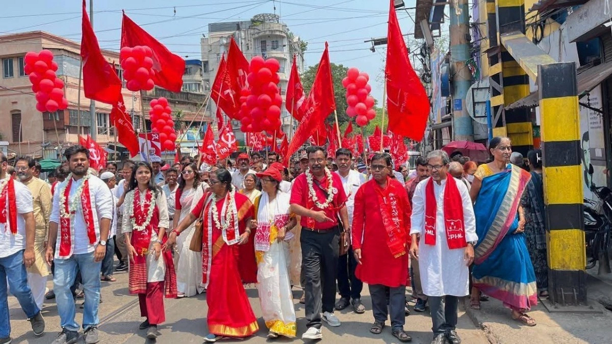 ৩৪ বছরের সুসময়ে ফিরতে মরিয়া বামফ্রন্ট