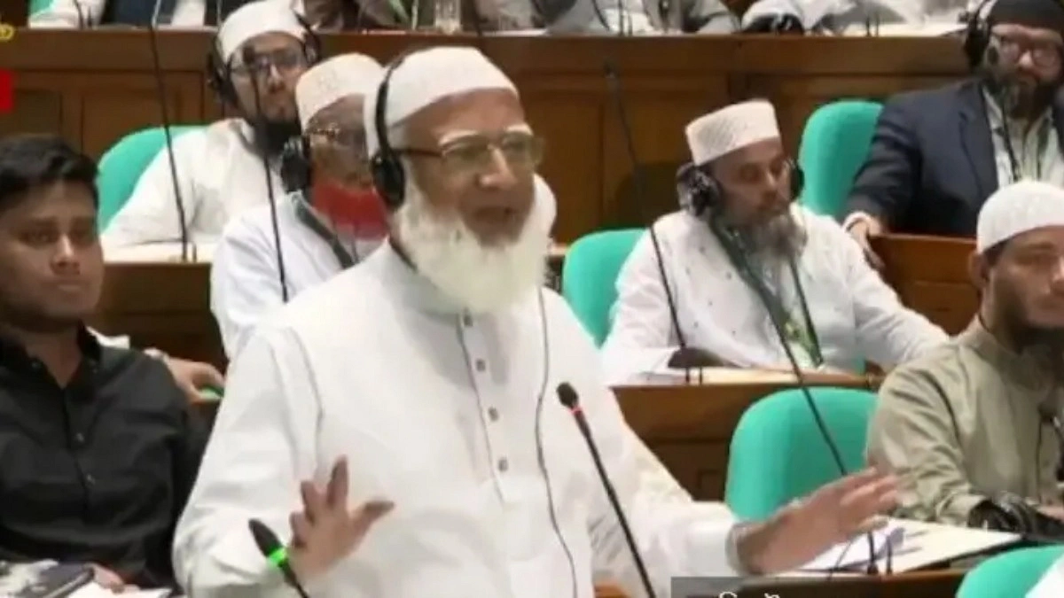 সংসদ থেকে বিরোধীদলের ‘ওয়াক আউট’