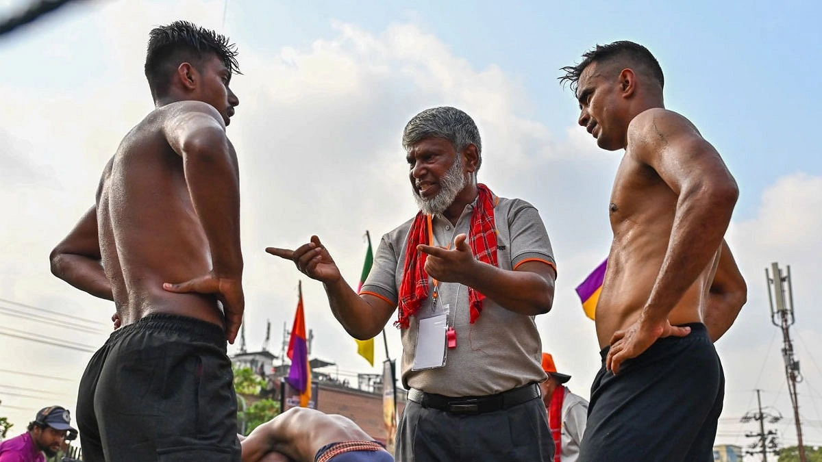 মেলার ছবি ও বলি খেলার নানান মুহূর্ত