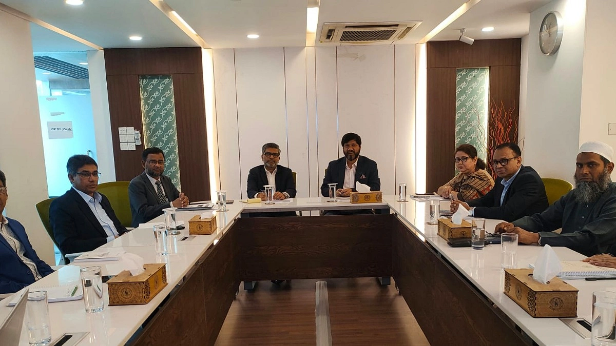 শেয়ারবাজারের টেকসই উন্নয়নে তানভীর গনির সঙ্গে বিএসইসির বৈঠক