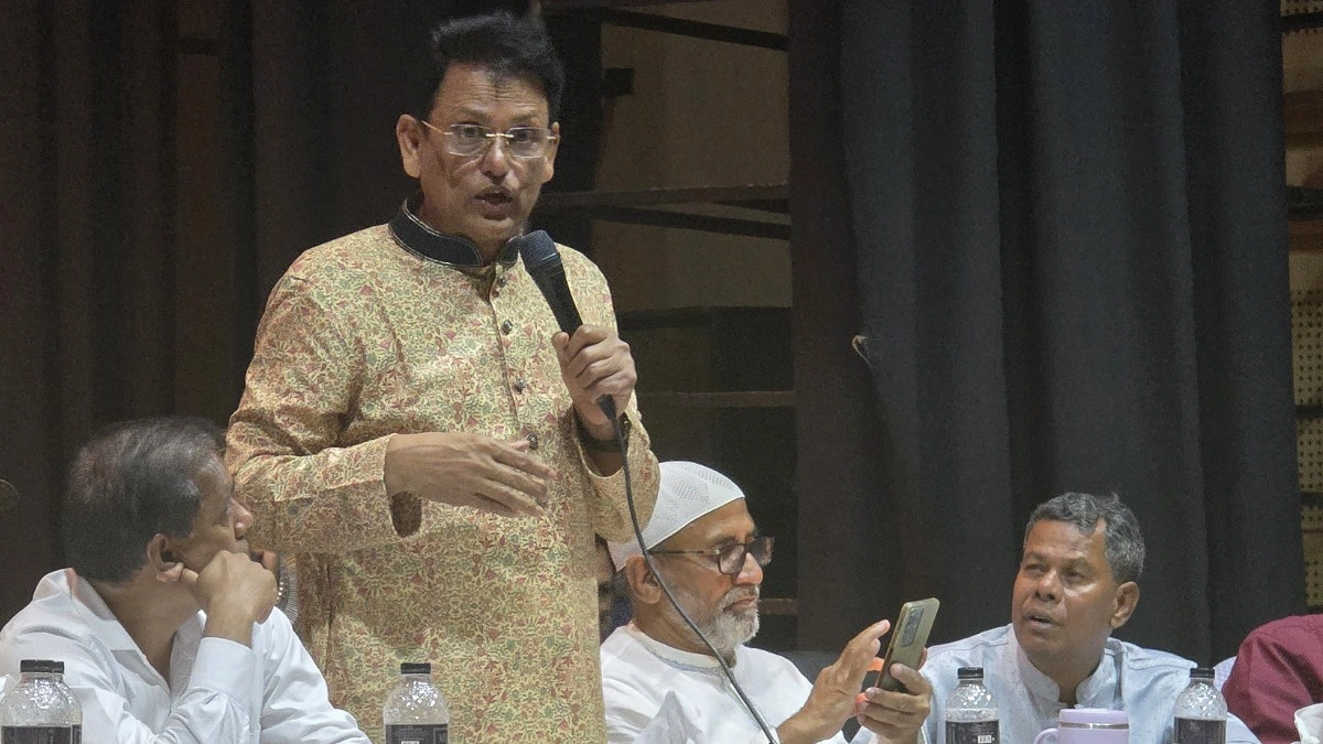 শিক্ষা মন্ত্রণালয়ের জন্য আলাদা আদালত প্রয়োজন