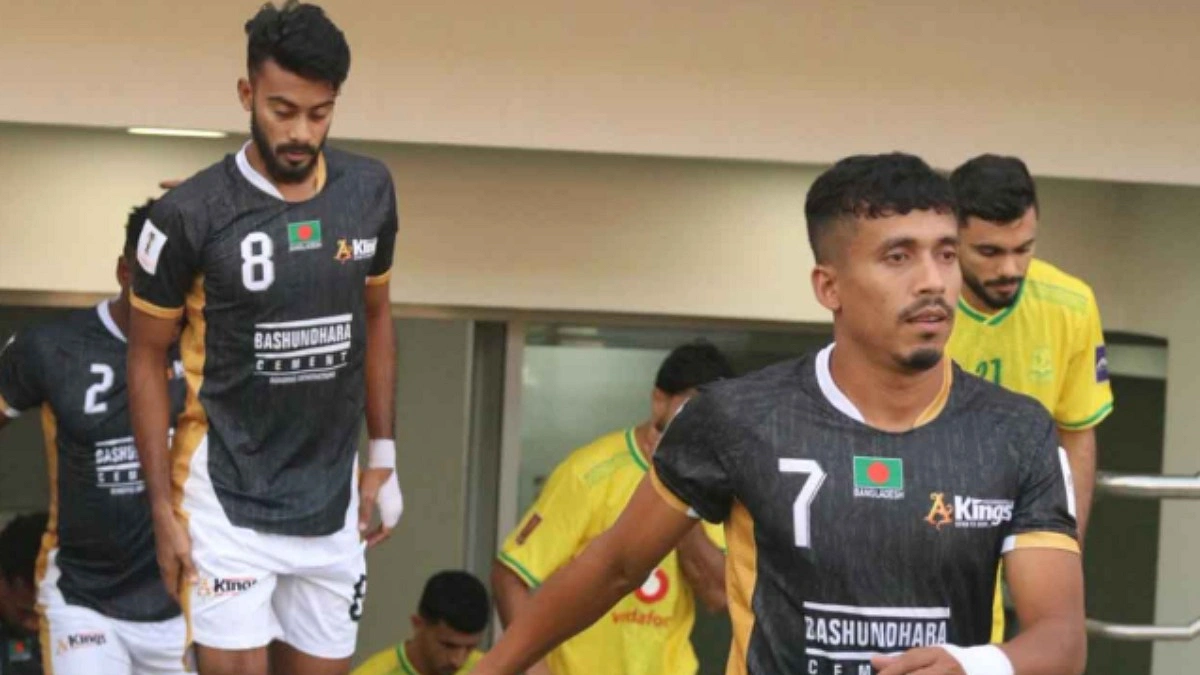 প্রতিনিয়ত ডুবছে বসুন্ধরা কিংস