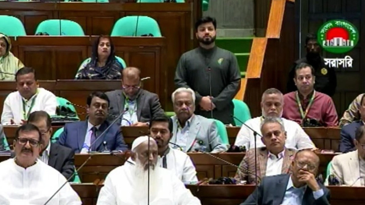 হুমকি দিলে বিরোধী দলের পতন ঘটানো হবে : ইশরাক হোসেন