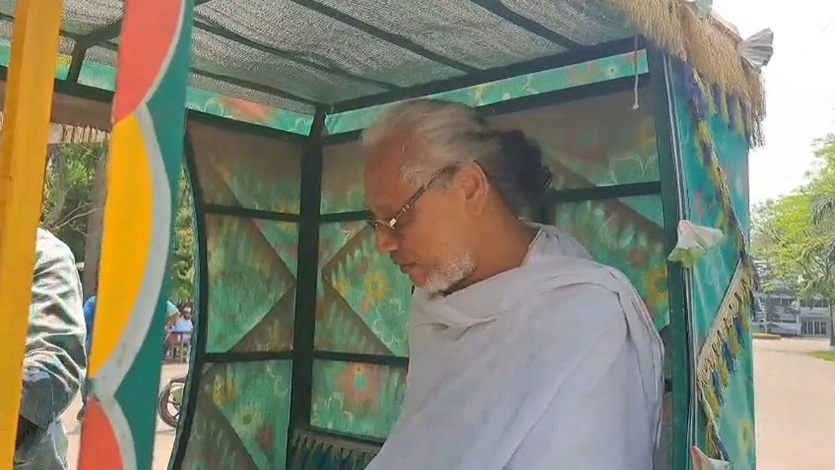 মুক্তি পেলেন বাউল আবুল সরকার