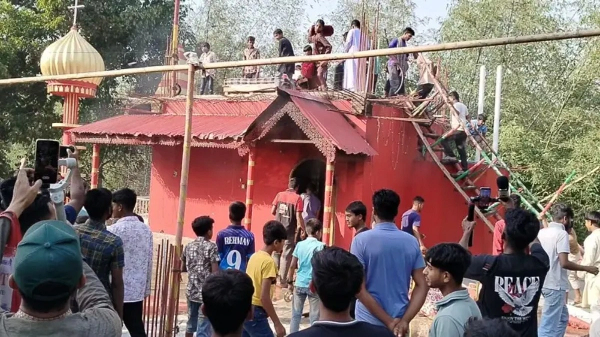 জেলা শিবিরের সাবেক সভাপতিসহ ৪ জনের নামে মামলা