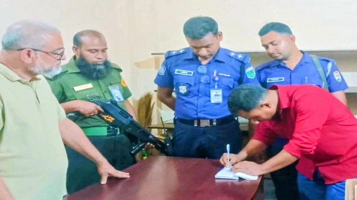 ৬০০ টাকা বেশি নেওয়ায় ১০ হাজার টাকা জরিমানা