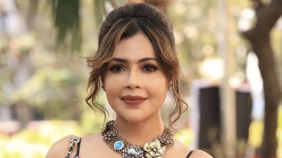 নিজ বাসায় অভিনেত্রীর ঝুলন্ত মরদেহ উদ্ধার