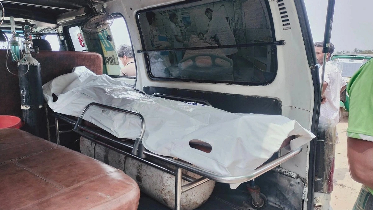 ট্রাক্টরের চাকায় হাওয়া দিতে গিয়ে বিস্ফোরণে চালক নিহত